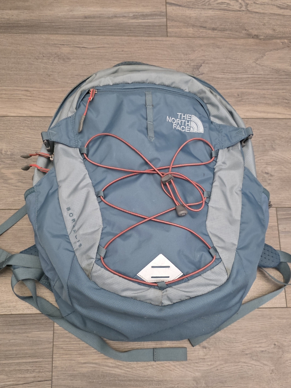 The North Face Women's Borealis Backpack – Slate Blue / Gray with Salmon Pink